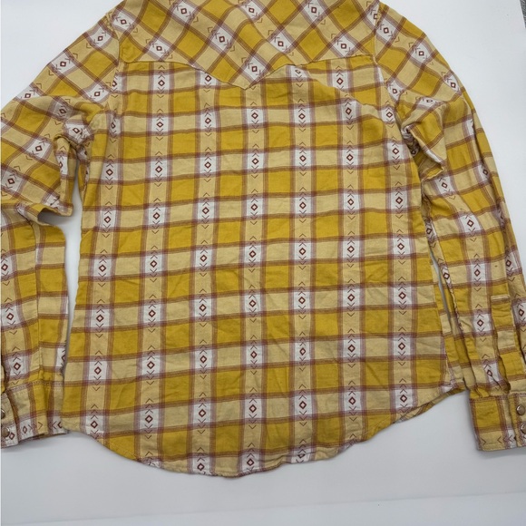 Rank 45 Women's Yellow and Red Plaid Button Down, Pearl Button Shirt, Size Med - Picture 3 of 10
